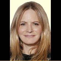 Jennifer Jason Leigh